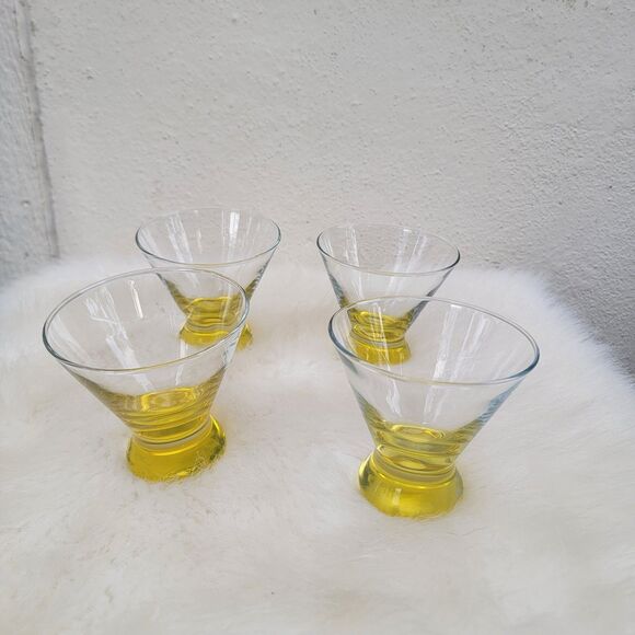 set of 4 vintage mcm  stemless martini glasses yellow bottoms Retro Cosmopolitan - Picture 1 of 3